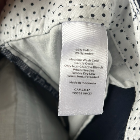 NWT Talbots Perfect Crop Pant, Navy, Size 12 - Picture 9 of 9